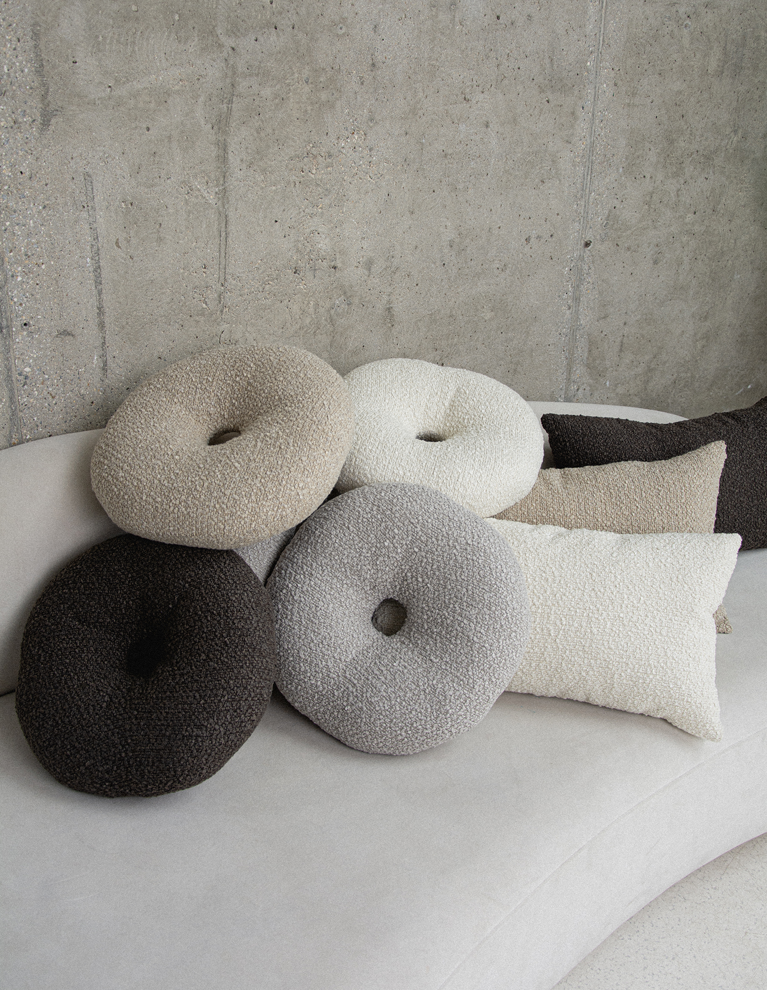 Подушка "Бублик" Bouclé – Latte вид 2