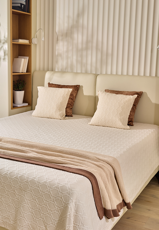 Плед с кантом  "LOUNGE", р-р: 150 х 200см, ТМ "Luxberry" цвет: льняной/мусс мокко