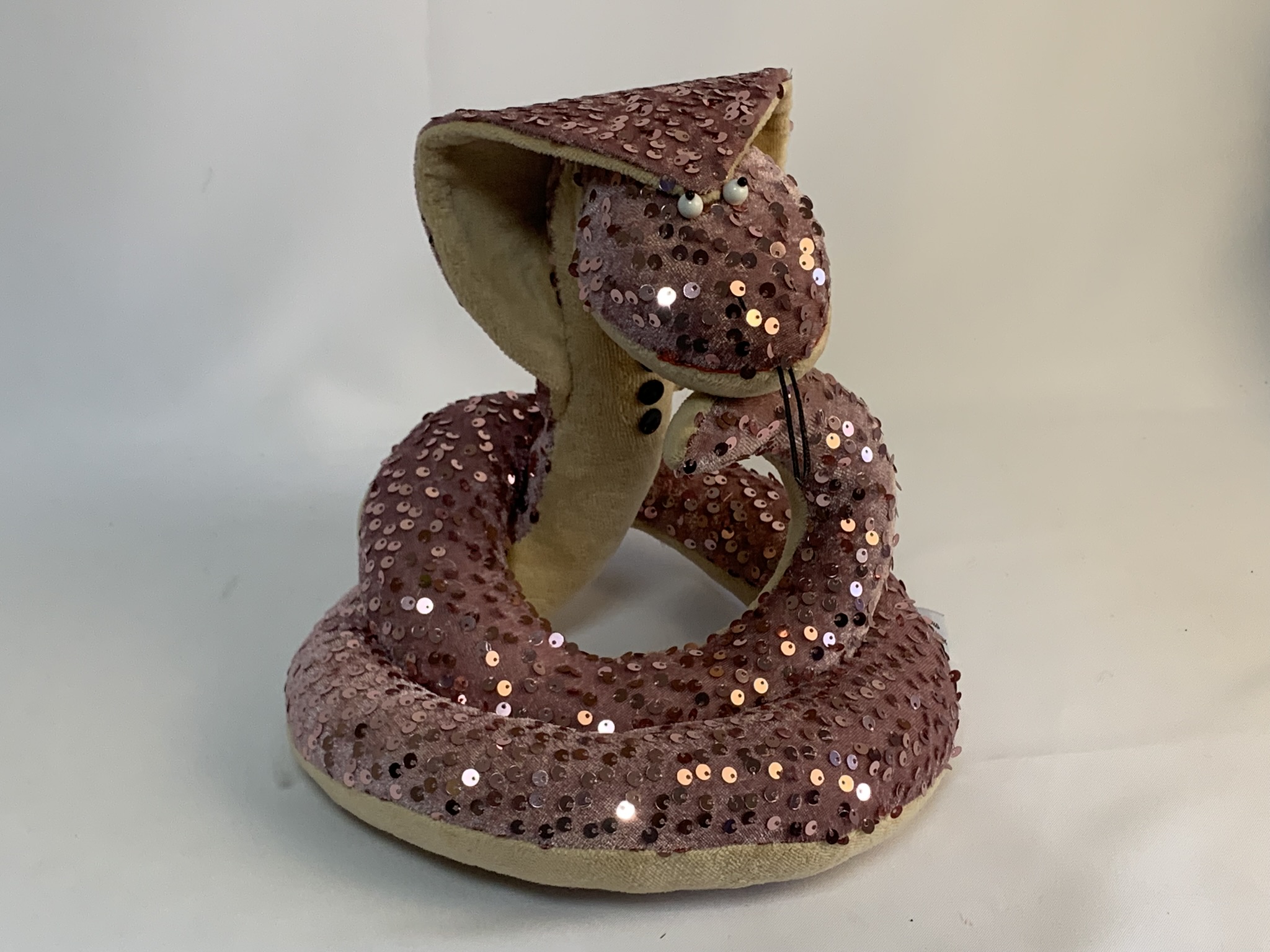 Змея Кобра (22*22) Авторская игрушка для интерьера вид 2