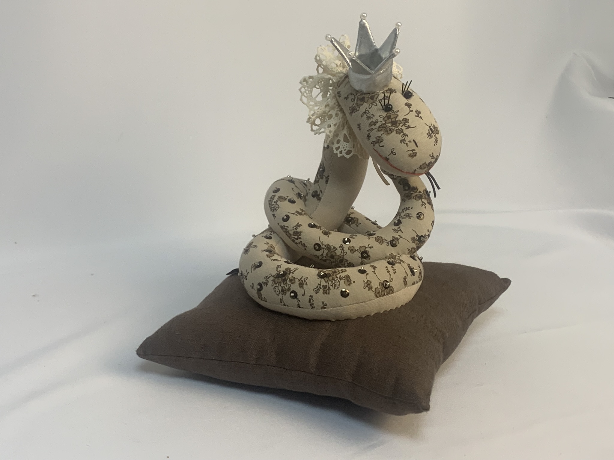 Царица Змей (25*30) Авторская игрушка для интерьера вид 4