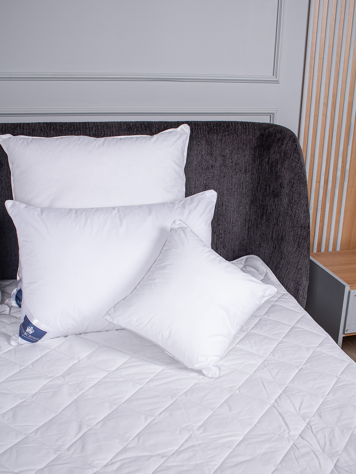 Подушка "Думочка" 50х50 (покрытие - 100% хлопок, цвет - белый; наполнение: 10% пух утиный/ 90% мелко вид 3