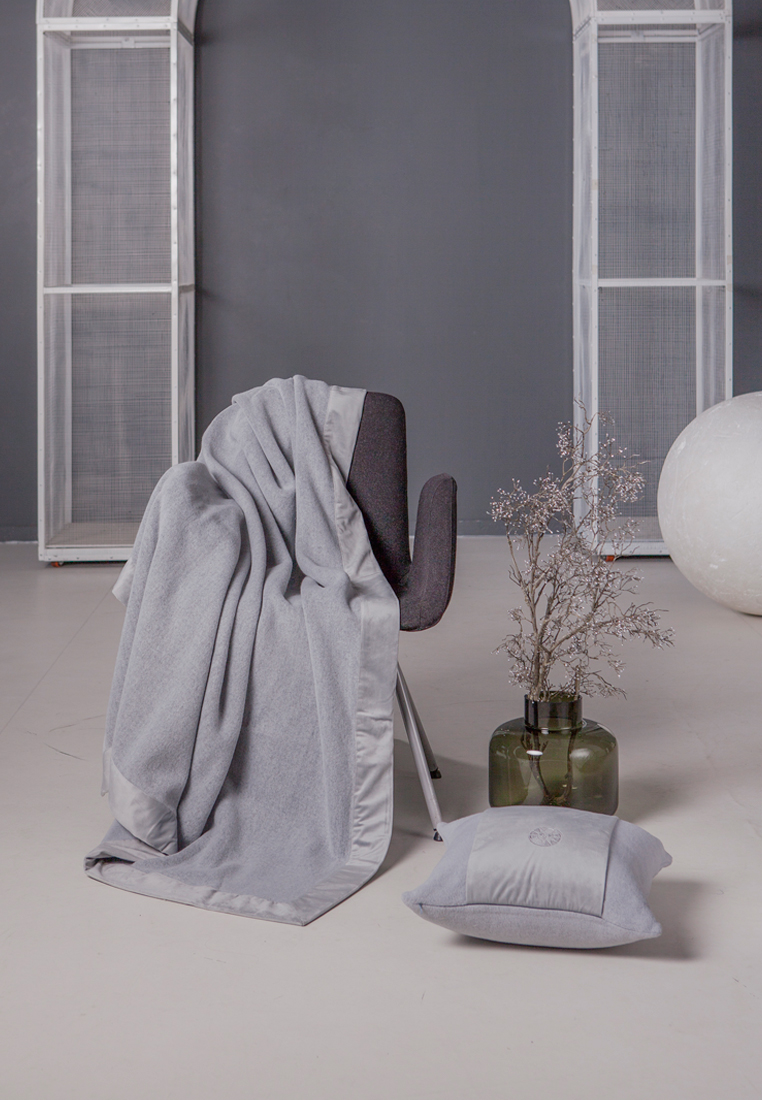 Эстетический плед "OSCAR", шерсть 100%, серый