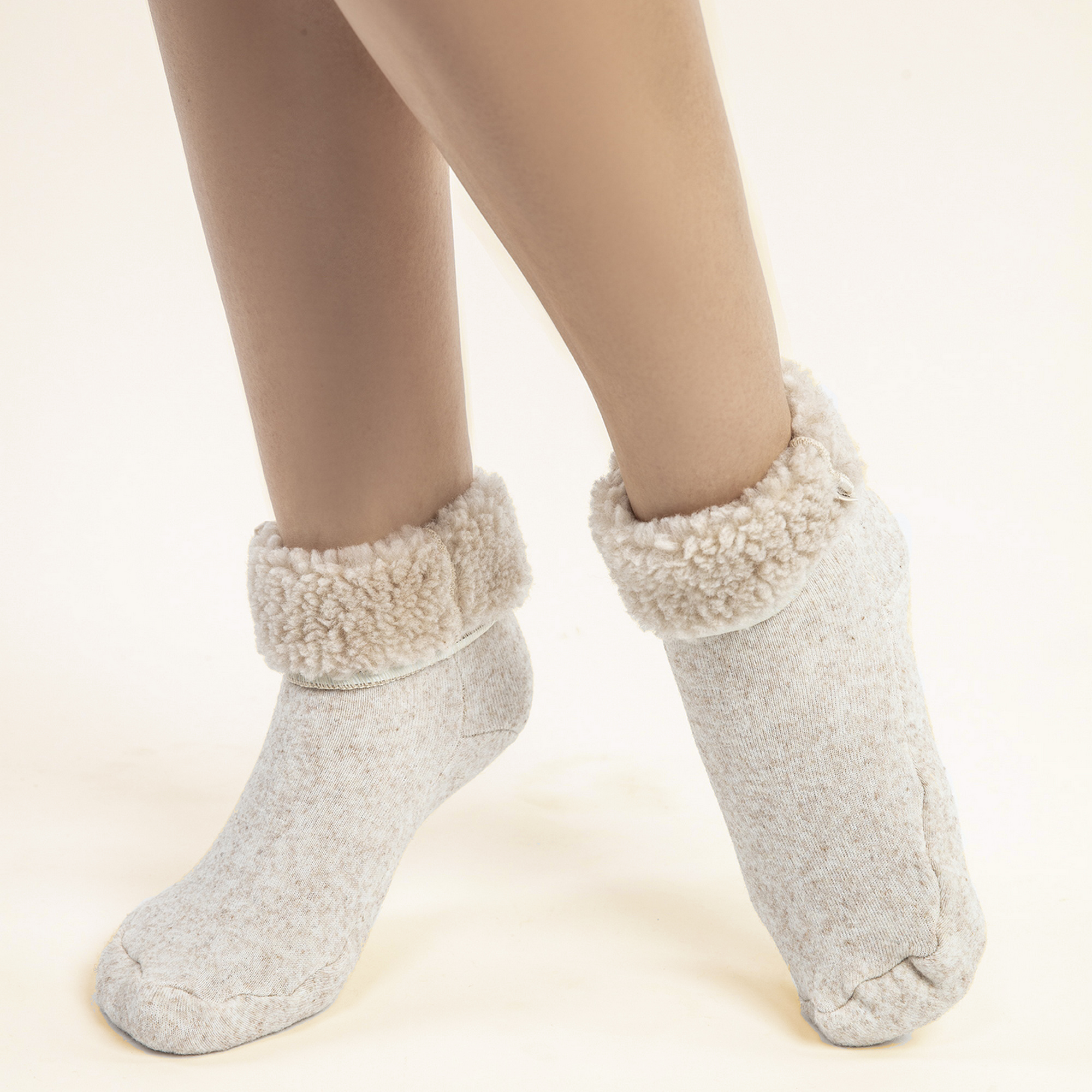 Носки меховые стрейч вид 2