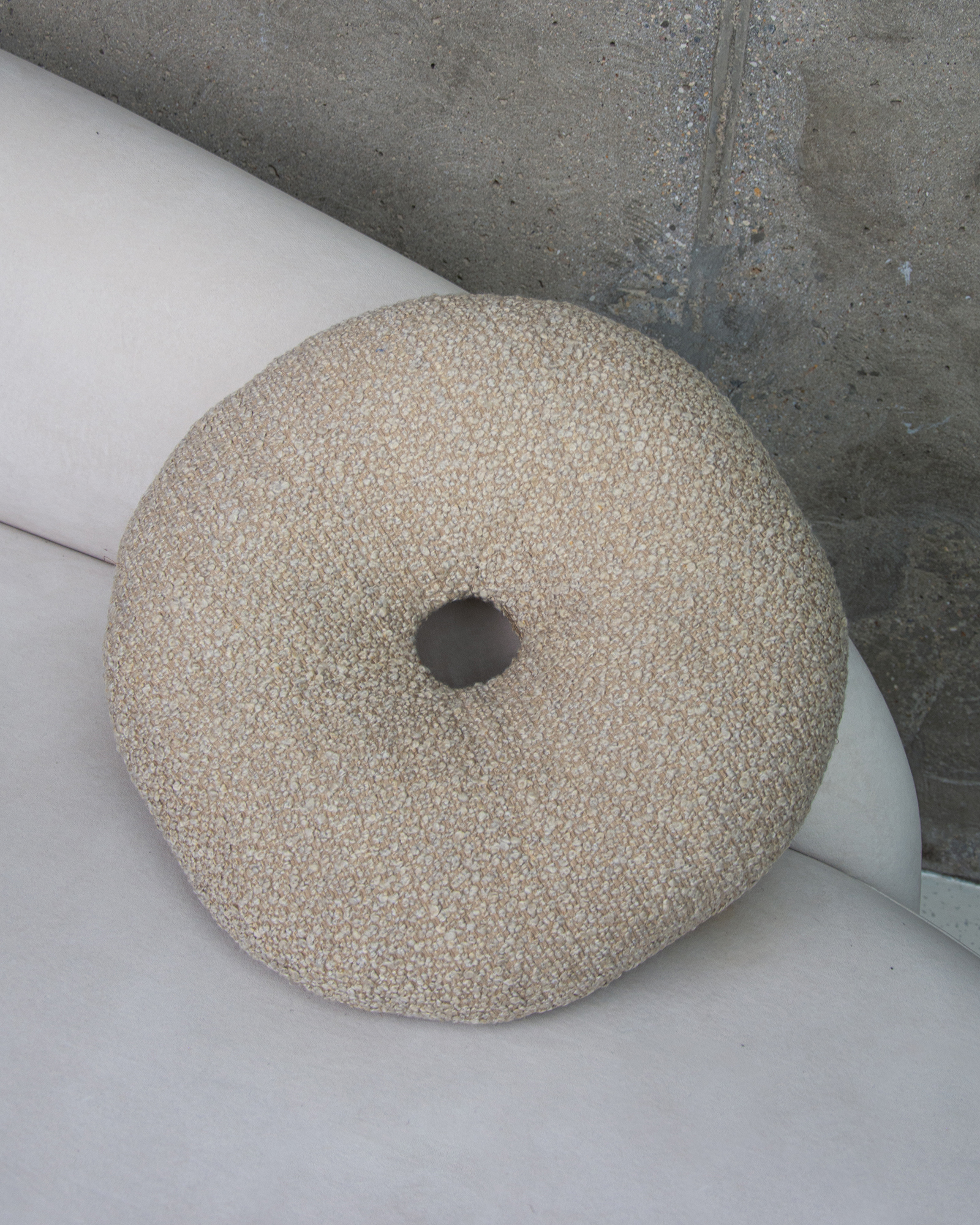 Подушка "Бублик" Bouclé – Latte