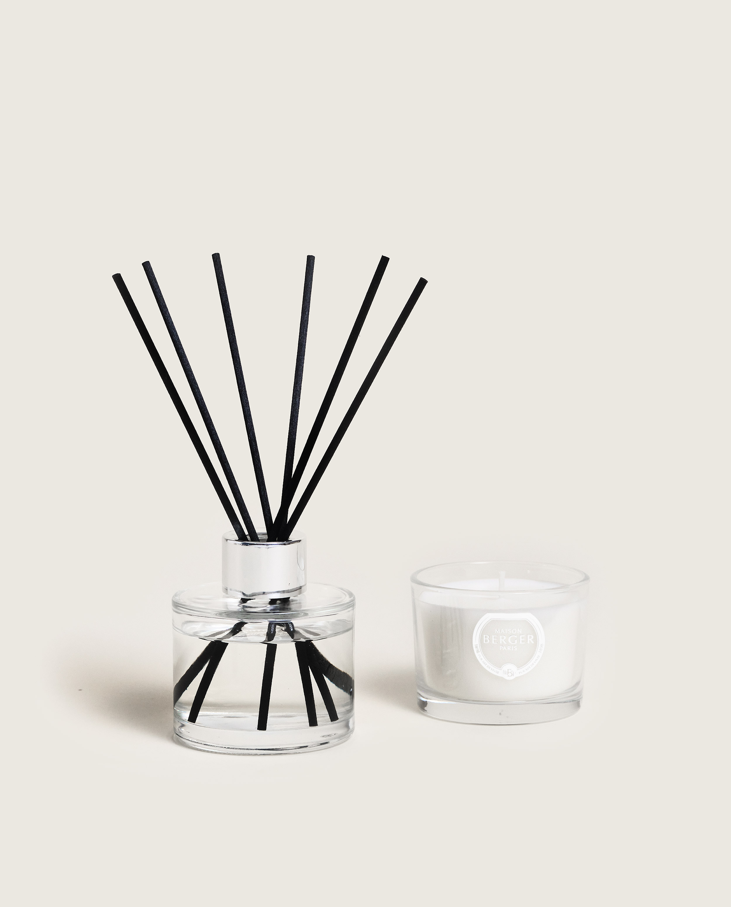 Набор Снежная Зима (свеча 80 г и диффузор 80 мл) с ароматом Морозная Хвоя вид 2