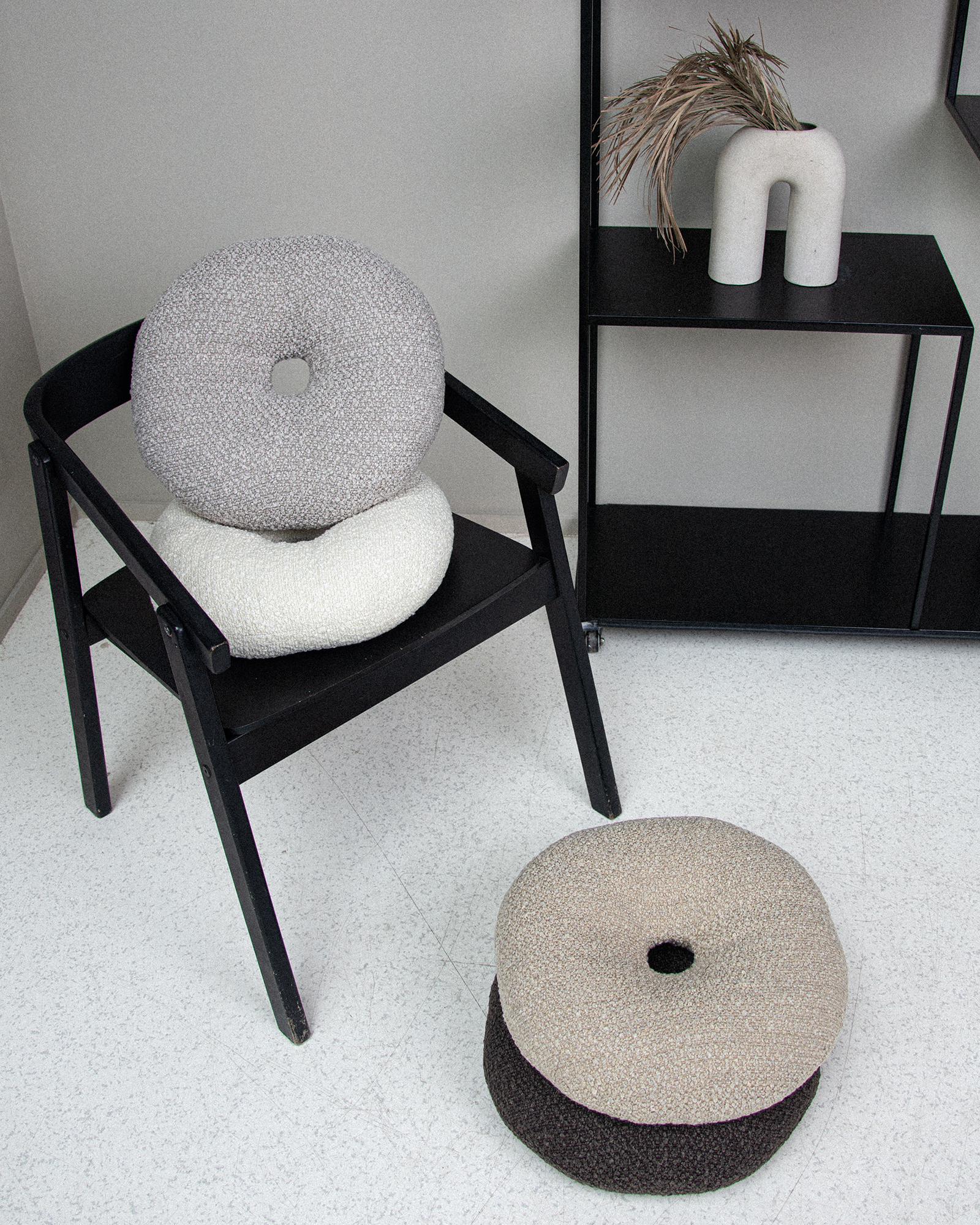 Подушка "Бублик" Bouclé – Latte вид 5