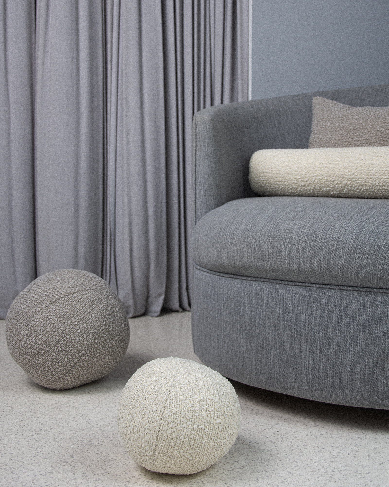 Подушка "Шар" Bouclé – Light grey вид 4