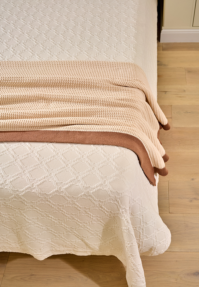 Плед с кантом  "LOUNGE", р-р: 150 х 200см, ТМ "Luxberry" цвет: льняной/мусс мокко вид 6