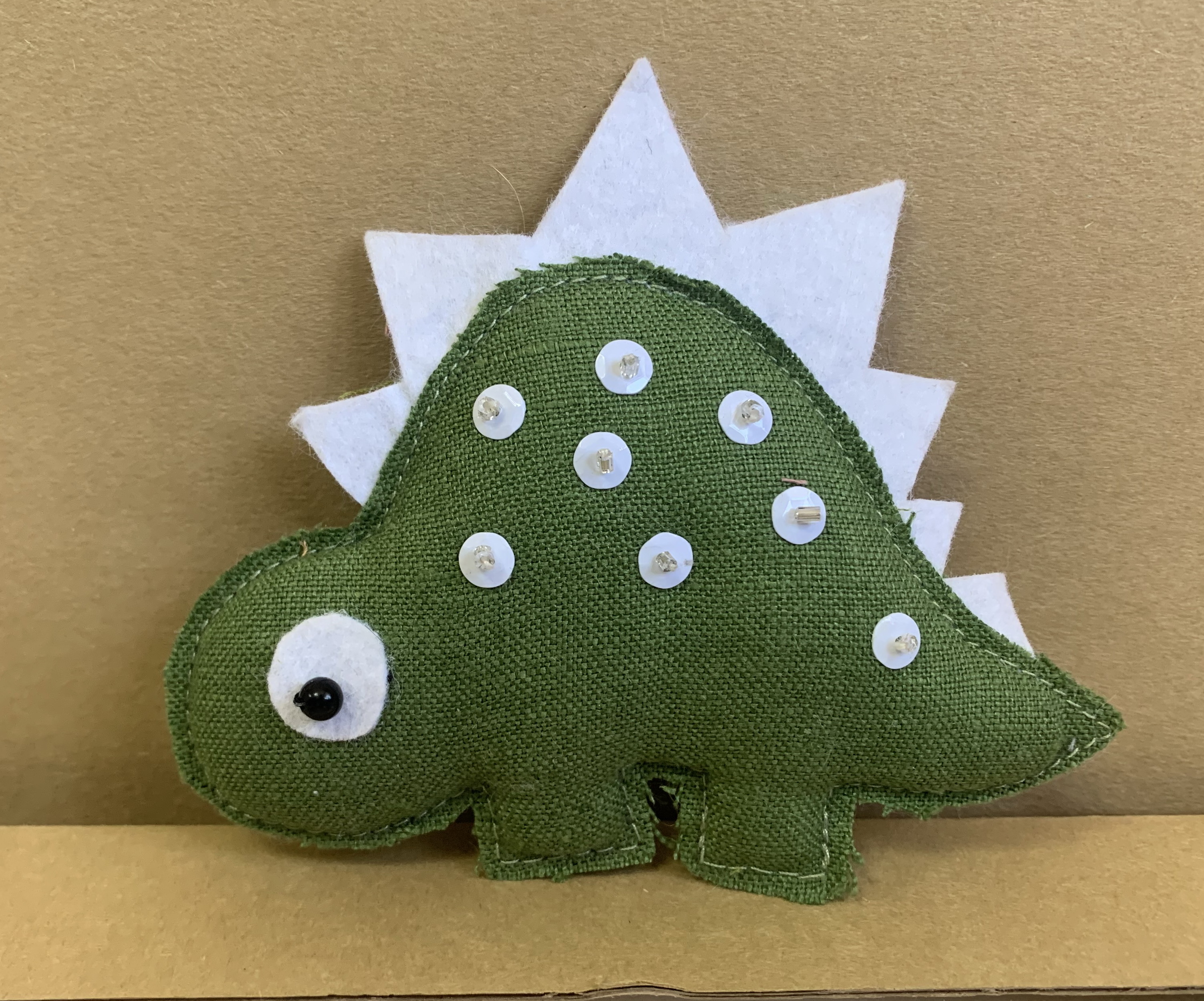 Дракончик Тошка (подвесная игрушка) (10*11) Авторская игрушка для интерьера вид 2